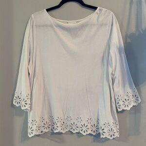 Women’s J.Jill size large white scalloped 3/4 sleeve top